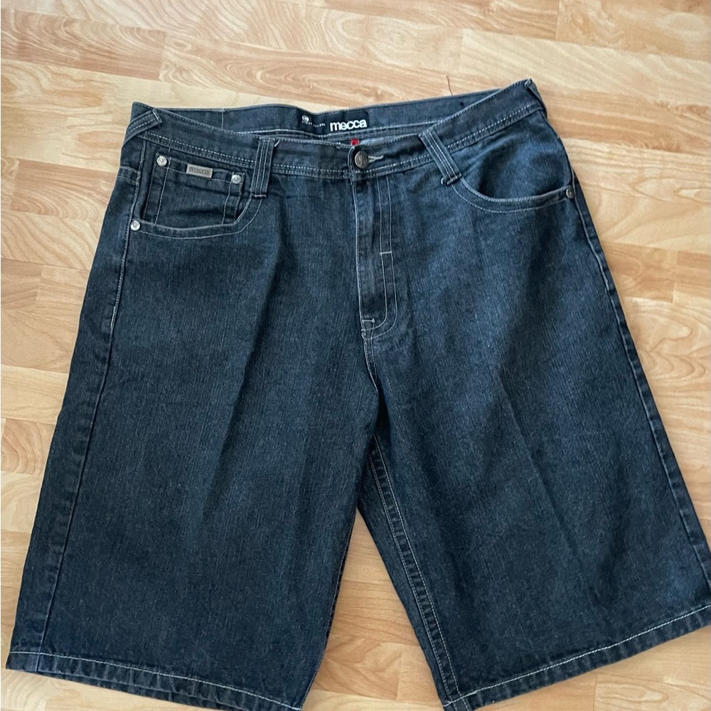 Mecca classic fit  mens denim shorts size 44
